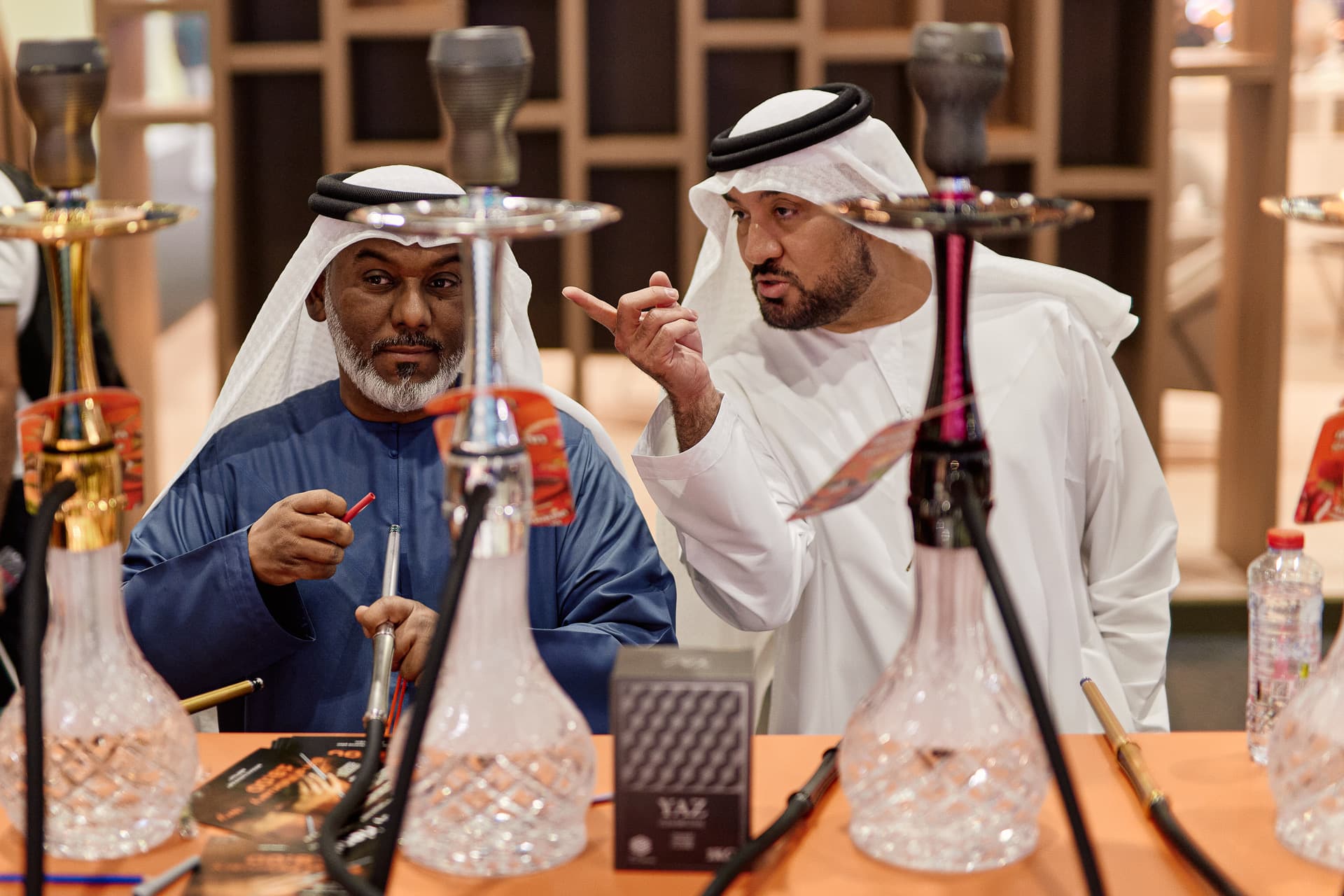 Conversation around premium hookahs at the ZEZO stand